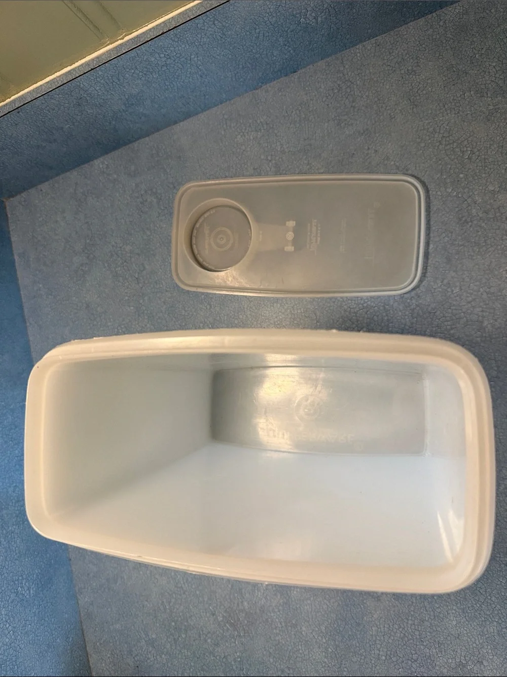 Tupperware vintage cereal